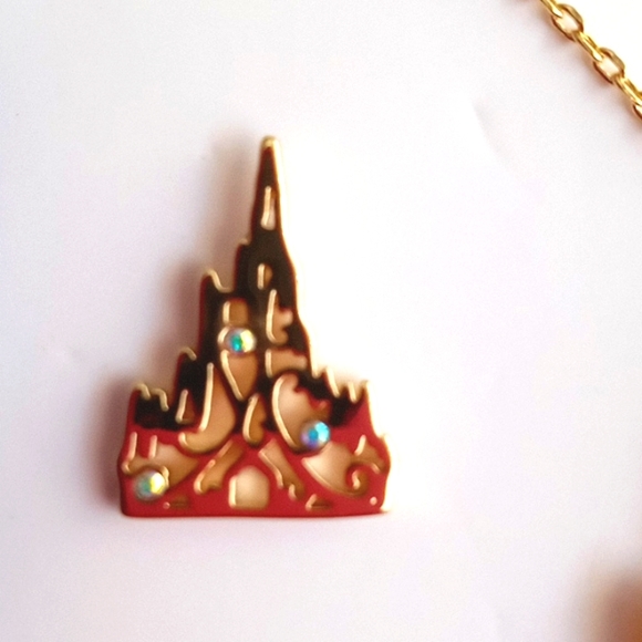 WALT DISNEY WORLD 50th ANNIVERSARY NECKLACE AND EARRING'S SET - Picture 3 of 9